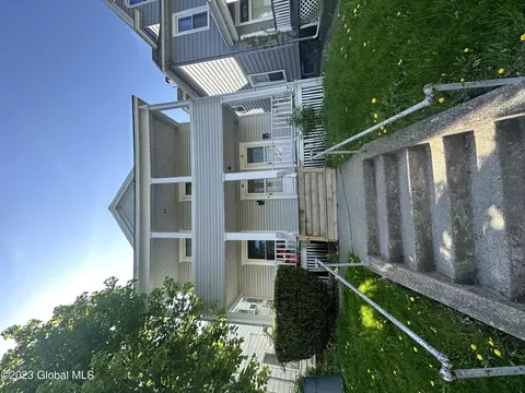 313 Tennyson Ave, Syracuse, NY 13204