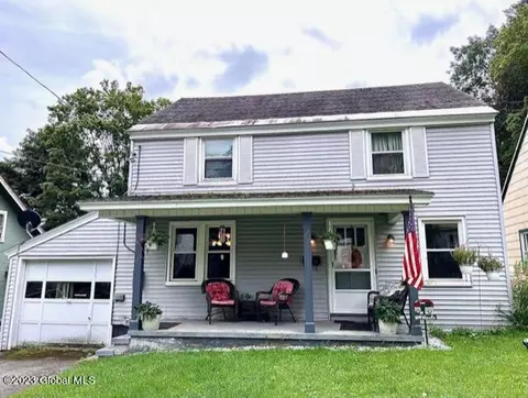19 Gillen Ter, Gloversville, NY 12078