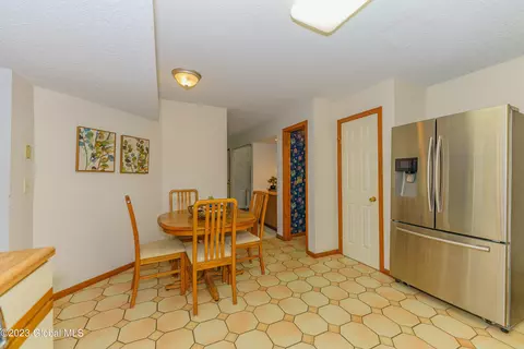 72 Commonwealth Dr, Glenmont, NY 12077 photo 12
