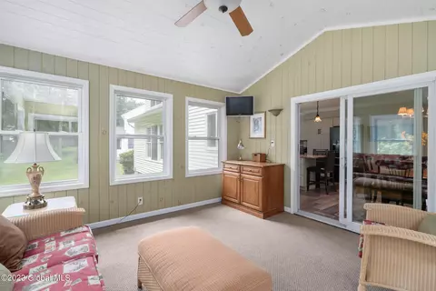 17 Duchess Path, Halfmoon, NY 12065 photo 18