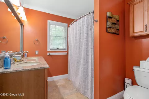 17 Duchess Path, Halfmoon, NY 12065 photo 36