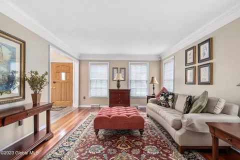 17 Duchess Path, Halfmoon, NY 12065 photo 8