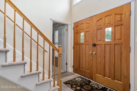 17 Duchess Path, Halfmoon, NY 12065 photo 5