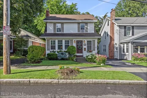 65 Amsterdam Ave, Menands, NY 12204