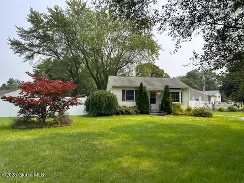 199 Lisha Kill, Schenectady, NY 12309