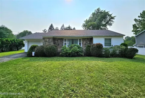 19 Sunset Rd, Averill Park, NY 12018