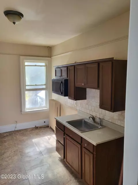 1004 Union St, Schenectady, NY 12308 photo 11