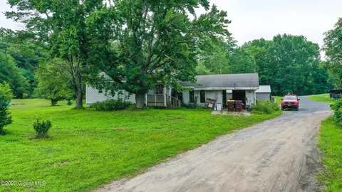 94 Ruggles Rd, Saratoga Springs, NY 12866