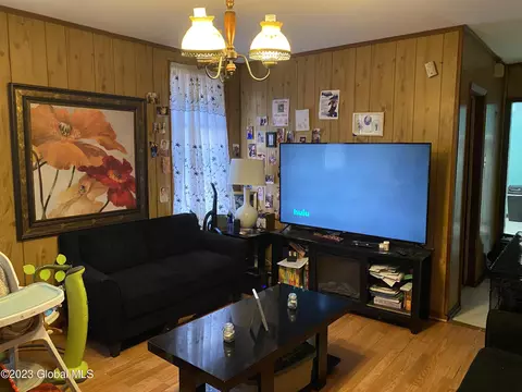 808 Grant Ave, Schenectady, NY 12307 photo 15