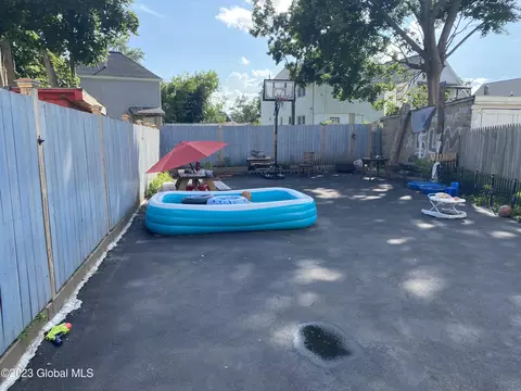 808 Grant Ave, Schenectady, NY 12307 photo 8