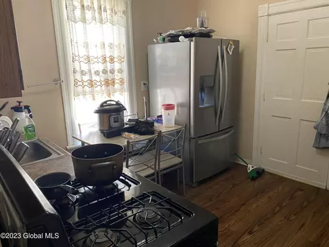 808 Grant Ave, Schenectady, NY 12307 photo 22