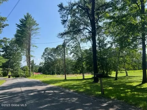 51 Spring Ave, Gloversville, NY 12078