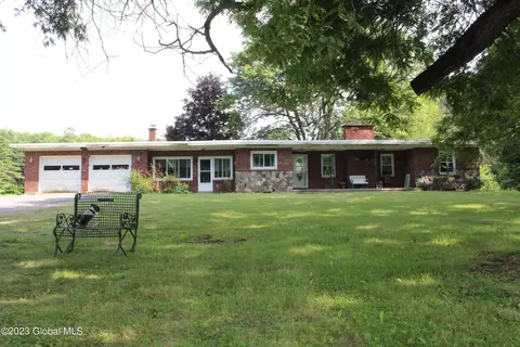 191 Helderberg Pkwy, Voorheesville, NY 12186