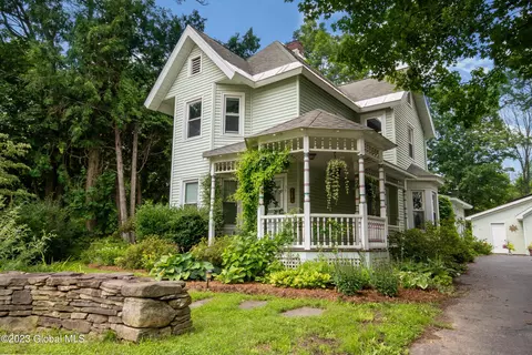 99 Maple Ave, Voorheesville, NY 12186