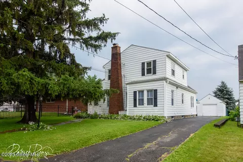 1814 Nott St, Schenectady, NY 12309
