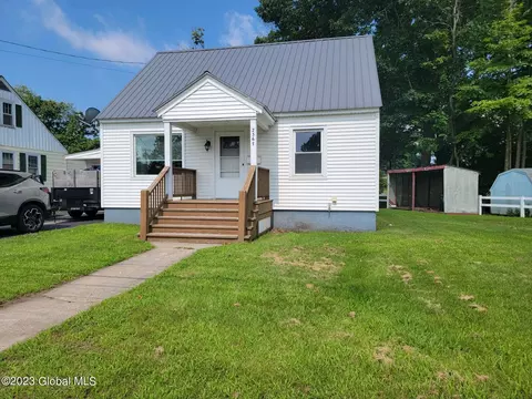 2367 Burgoyne Ave, Hudson Falls, NY 12839