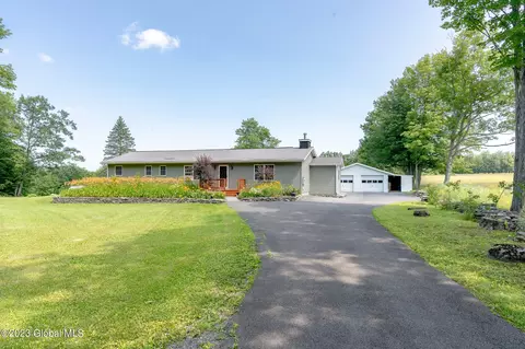 580 Knox Cave Rd, Altamont, NY 12009