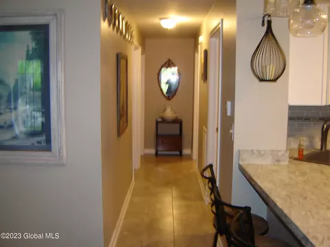54 Cobblestone Ct, Schenectady, NY 12306 photo 9