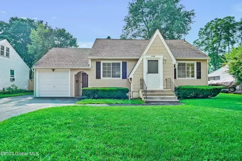 1129 Jerry Ave, Schenectady, NY 12303