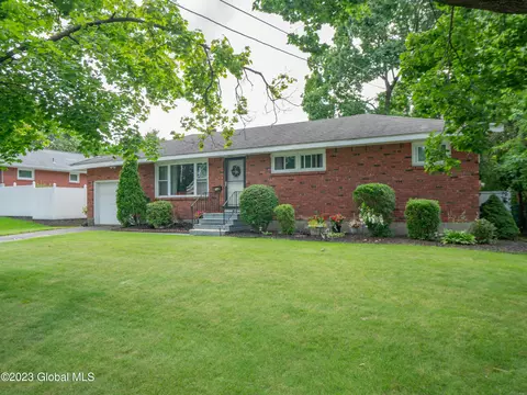 14 Martin Ter, Albany, NY 12205
