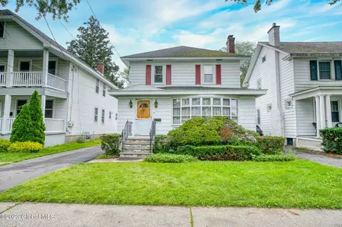 28 Harris Ave, Albany, NY 12208