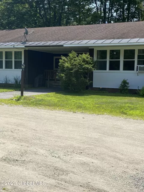 1 High Pines Ter #C, Chestertown, NY 12817