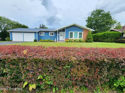 191 Grandview Dr, Cobleskill, NY 12043