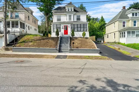 438 Anthony St, Schenectady, NY 12308 photo 3