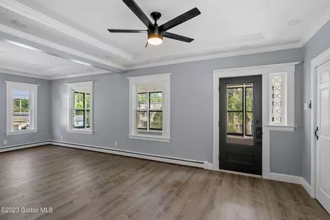 438 Anthony St, Schenectady, NY 12308 photo 9