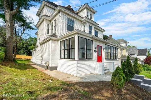 438 Anthony St, Schenectady, NY 12308 photo 5
