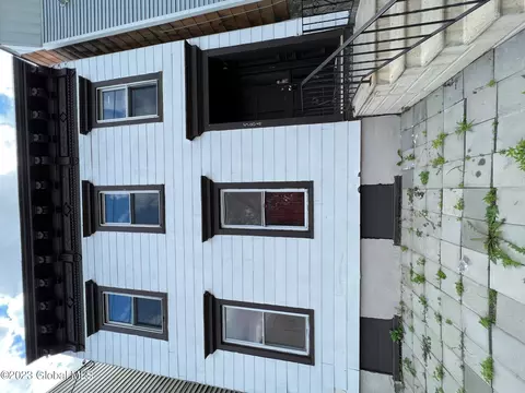 584 3rd St, Albany, NY 12206