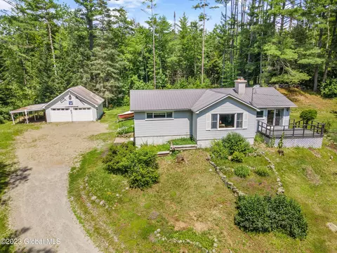 13 Laflure Hts, Chestertown, NY 12817