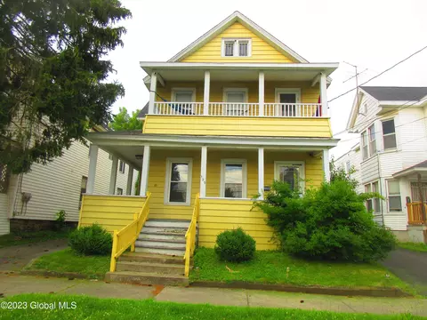 129 N 3rd Ave, Mechanicville, NY 12118