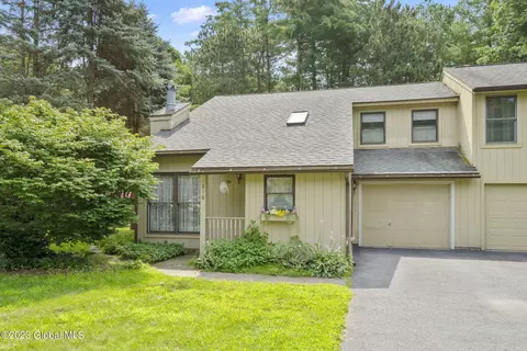216 Thimbleberry Rd, Ballston Spa, NY 12020