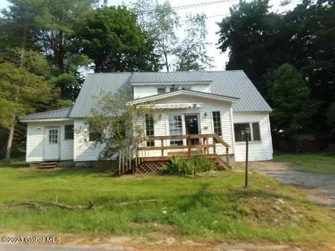 1271 Hermance Rd, Broadalbin, NY 12025