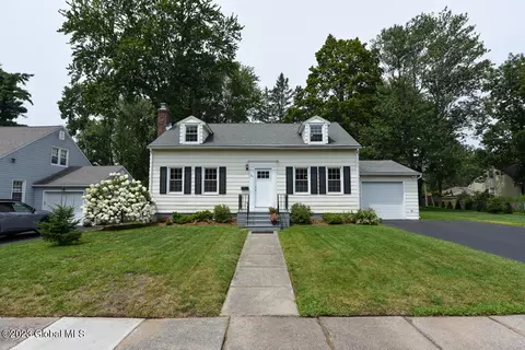 24 Parkwood St, Albany, NY 12203