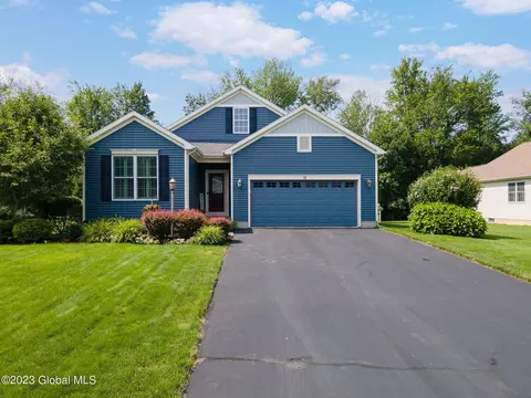 12 Braxton Ct, Waterford, NY 12188
