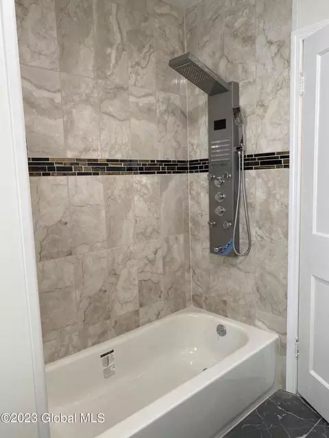 46 Marshall Ave, Schenectady, NY 12304 photo 32