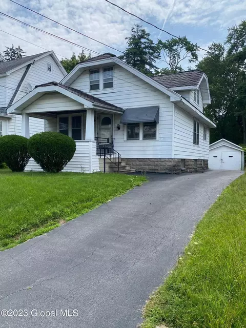 46 Marshall Ave, Schenectady, NY 12304 photo 4