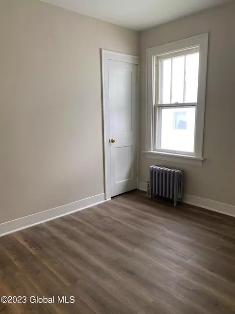 46 Marshall Ave, Schenectady, NY 12304 photo 25