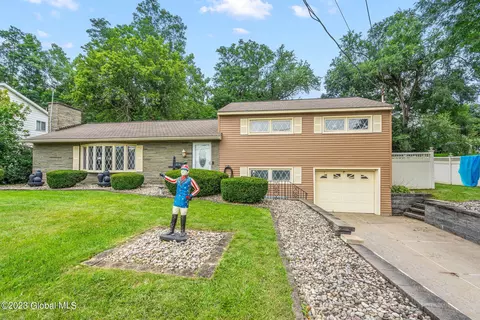 614 Mohawk Ave, Glenville, NY 12302