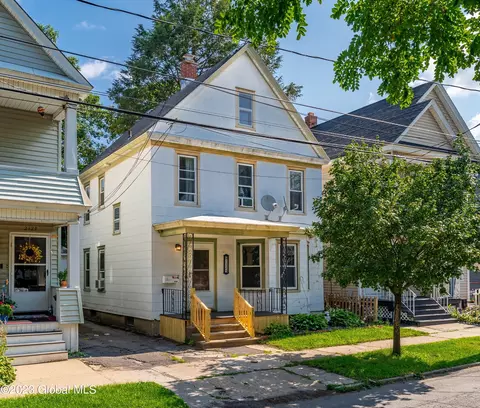 2325 Harrison St, Schenectady, NY 12306