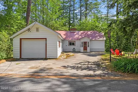 75 Village View Rd, Lake Luzerne, NY 12846
