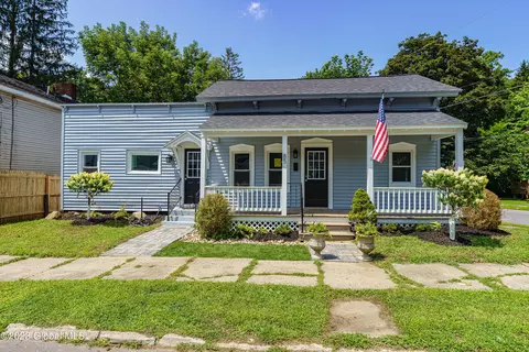 85 Saratoga Ave, Ballston Spa, NY 12020