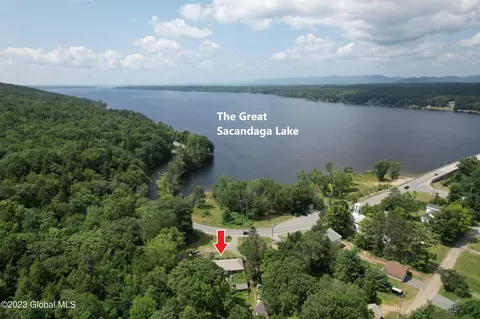 890 S Shore Rd, Northville, NY 12134