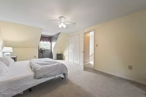 9 Bernard Place Pl, Glenmont, NY 12077 photo 19