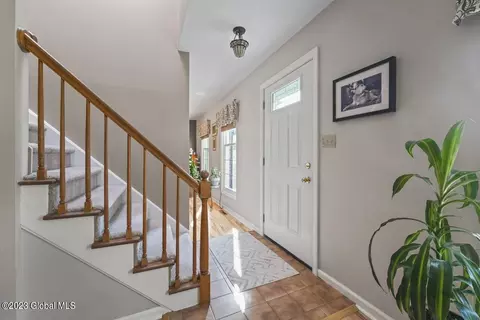 9 Bernard Place Pl, Glenmont, NY 12077 photo 10