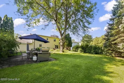 9 Bernard Place Pl, Glenmont, NY 12077 photo 30