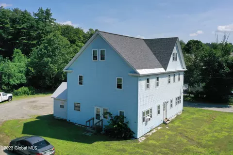 240 River St, Warrensburg, NY 12885