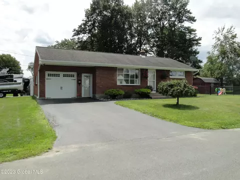 1351 Lilac St, Schenectady, NY 12306
